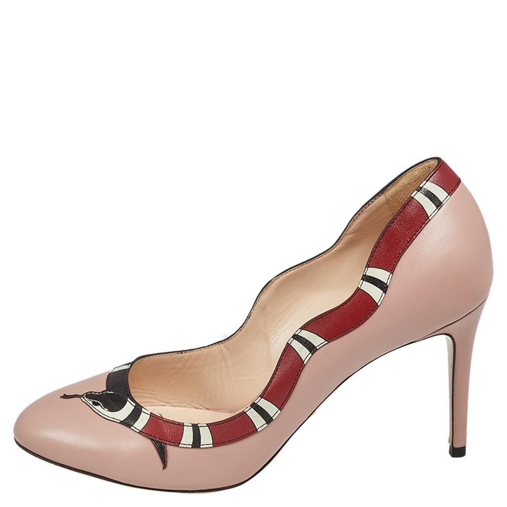 Reflecting Gucci's liking for wildlife and its menagerie of animal motifs, these pumps are adorned with the Yoko snake motifs along the toplines. Style them with your casual for an edgy finish to your overall look.

Includes: Original Dustbag
