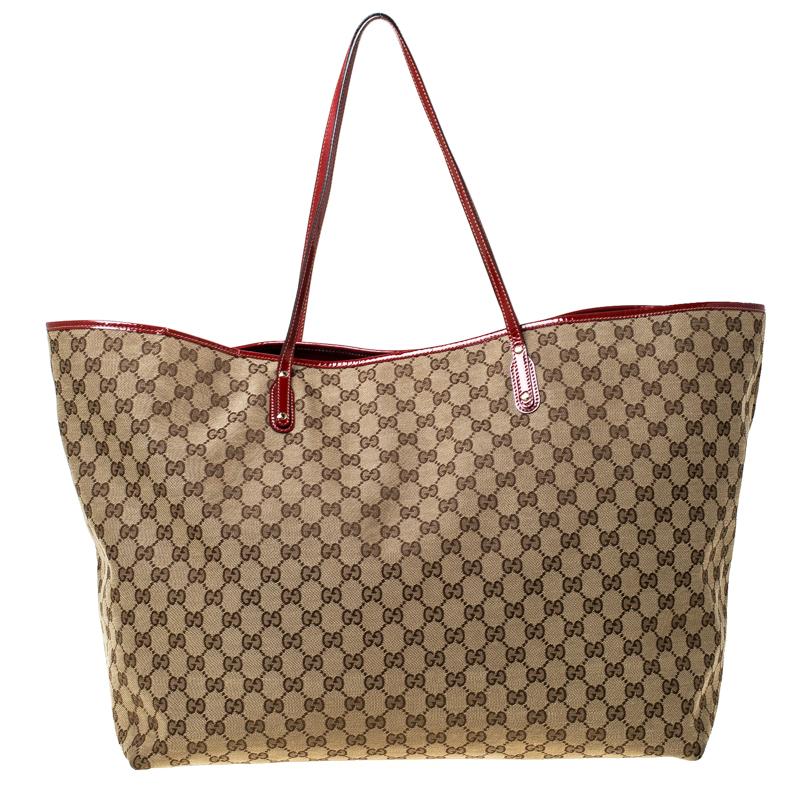 Gucci Beige Red Monogram Canvas Brando Guccioli Holiday Chihuahua
