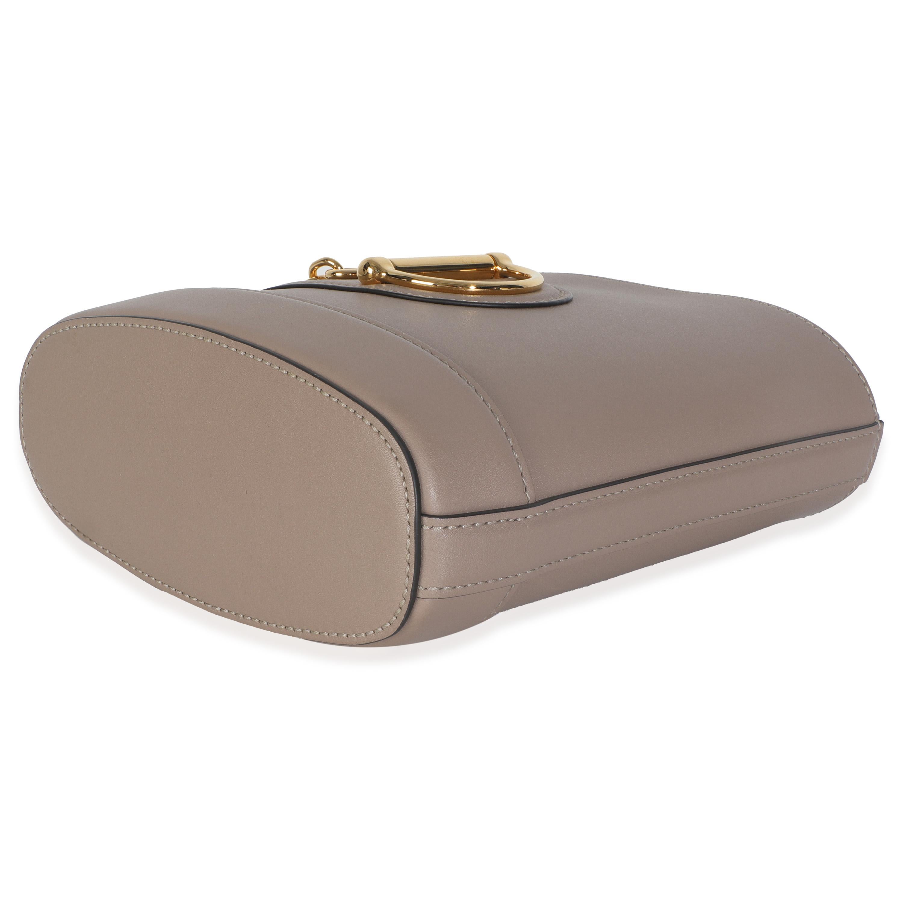 Donna Gucci Borsa a secchiello piccola 73 in pelle di vitello liscia beige