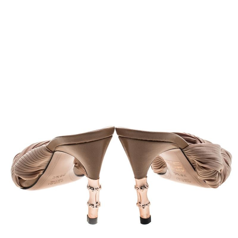 Women's Gucci Beige Stretch Plisse Fabric Bamboo Heel Slides Size 38.5