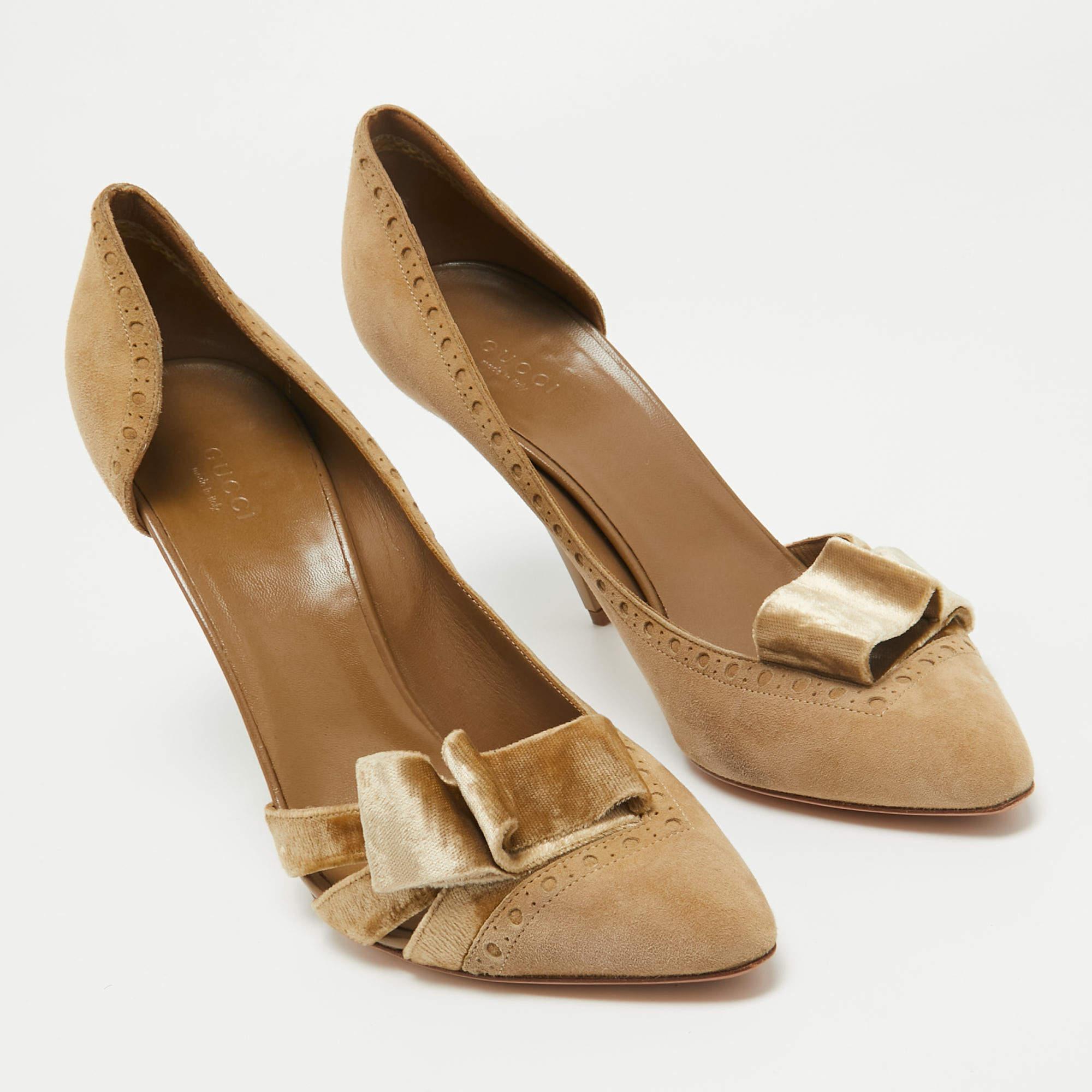 Gucci  Daim et velours beige  D'Orsay escarpins taille 40,5 Bon état - En vente à Dubai, Al Qouz 2