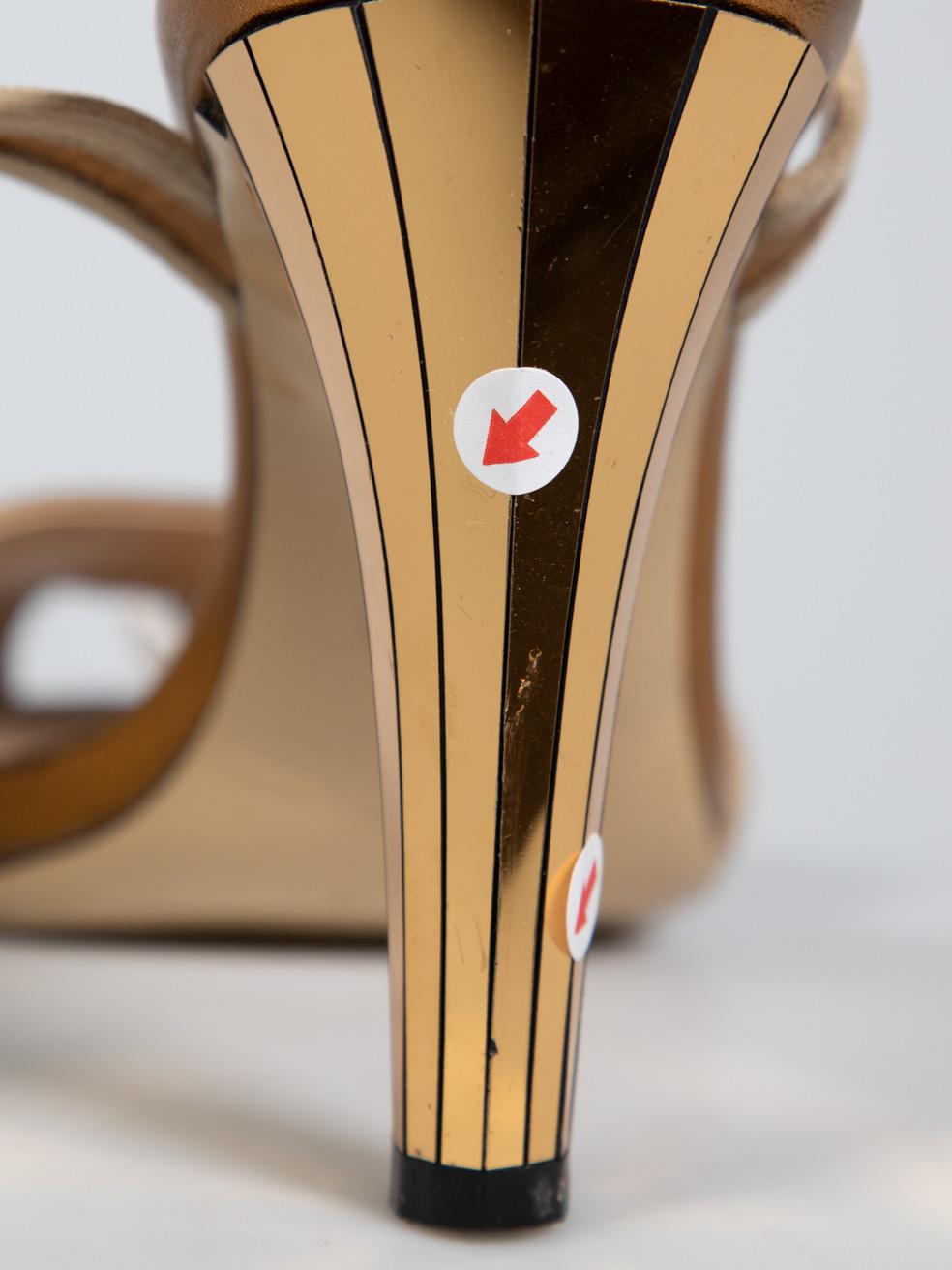 Gucci Sandalias Peep Toe Beige Ante Talla IT 39.5 en venta 6