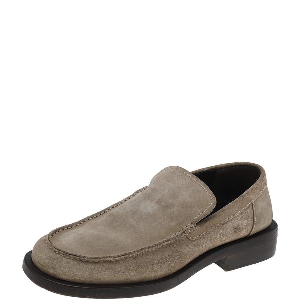 Gucci Beige Suede Slip on Loafers Size 42 For Sale 2