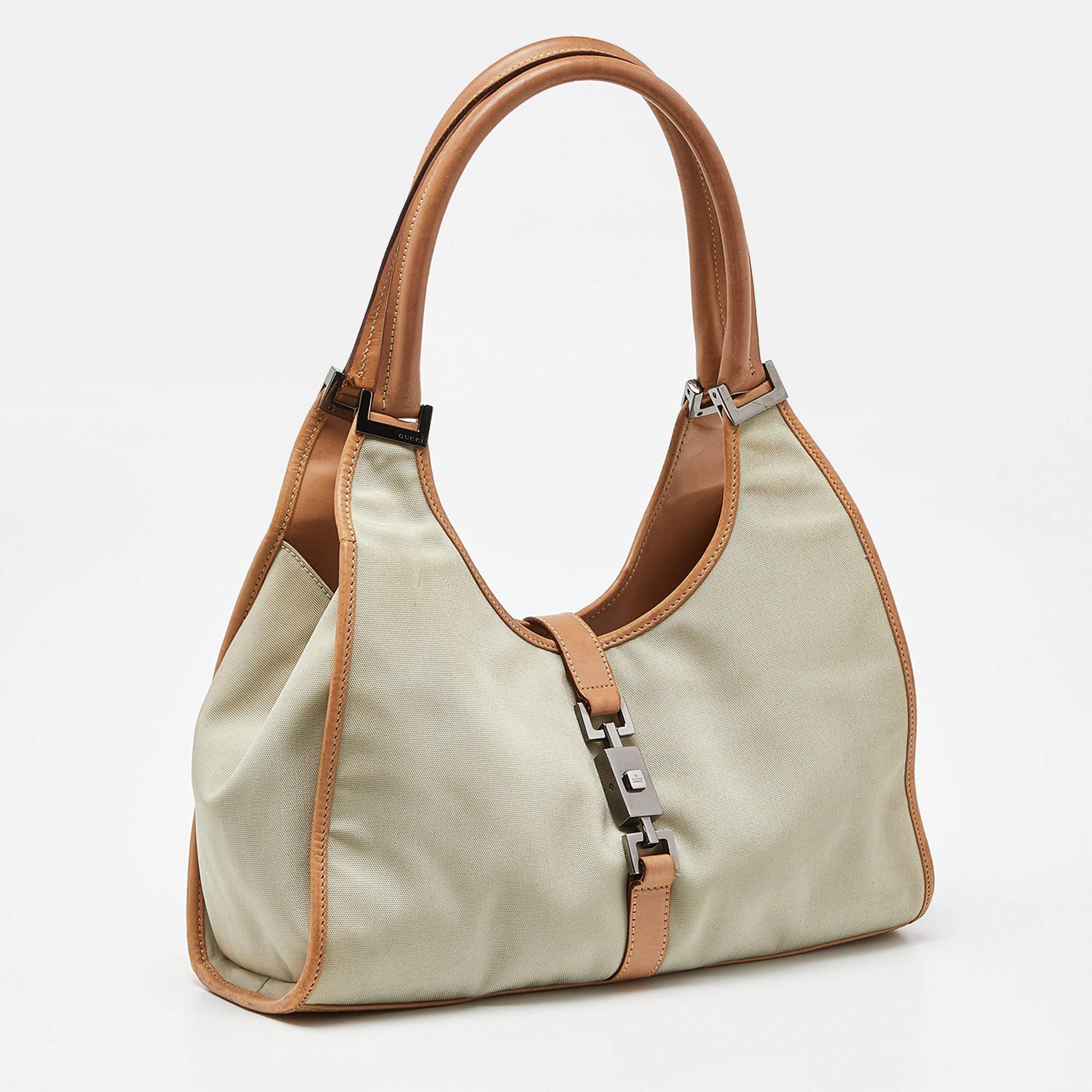 Gucci Beige/Tan Canvas and Leather Jackie Tote In Good Condition For Sale In Dubai, Al Qouz 2