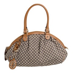 Gucci - Sac Boston « Sukey » en toile et cuir beige/brun clair diamanté, taille moyenne