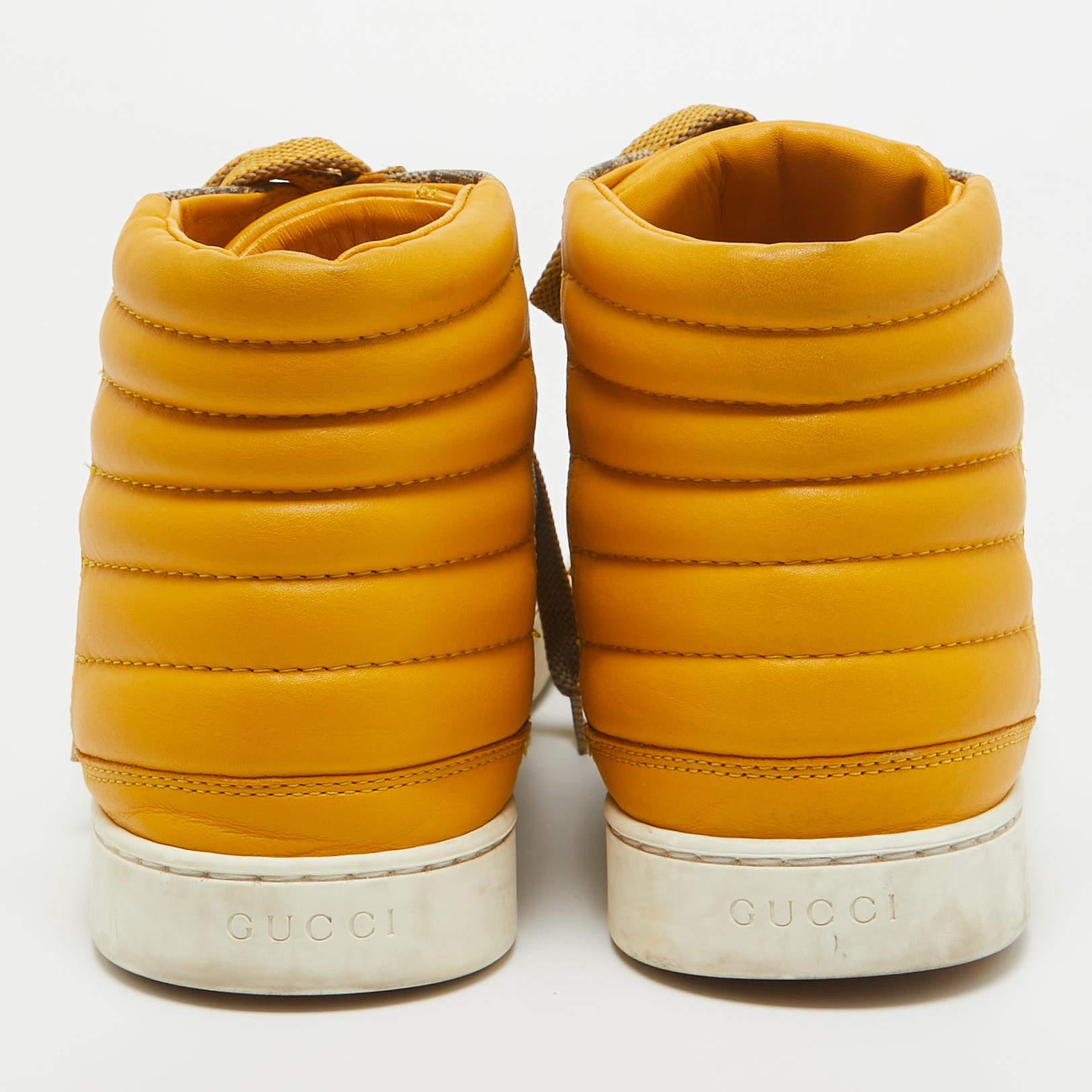 De los hombres Gucci Beige/Amarillo GG Supreme Zapatillas altas de lona y piel talla 44