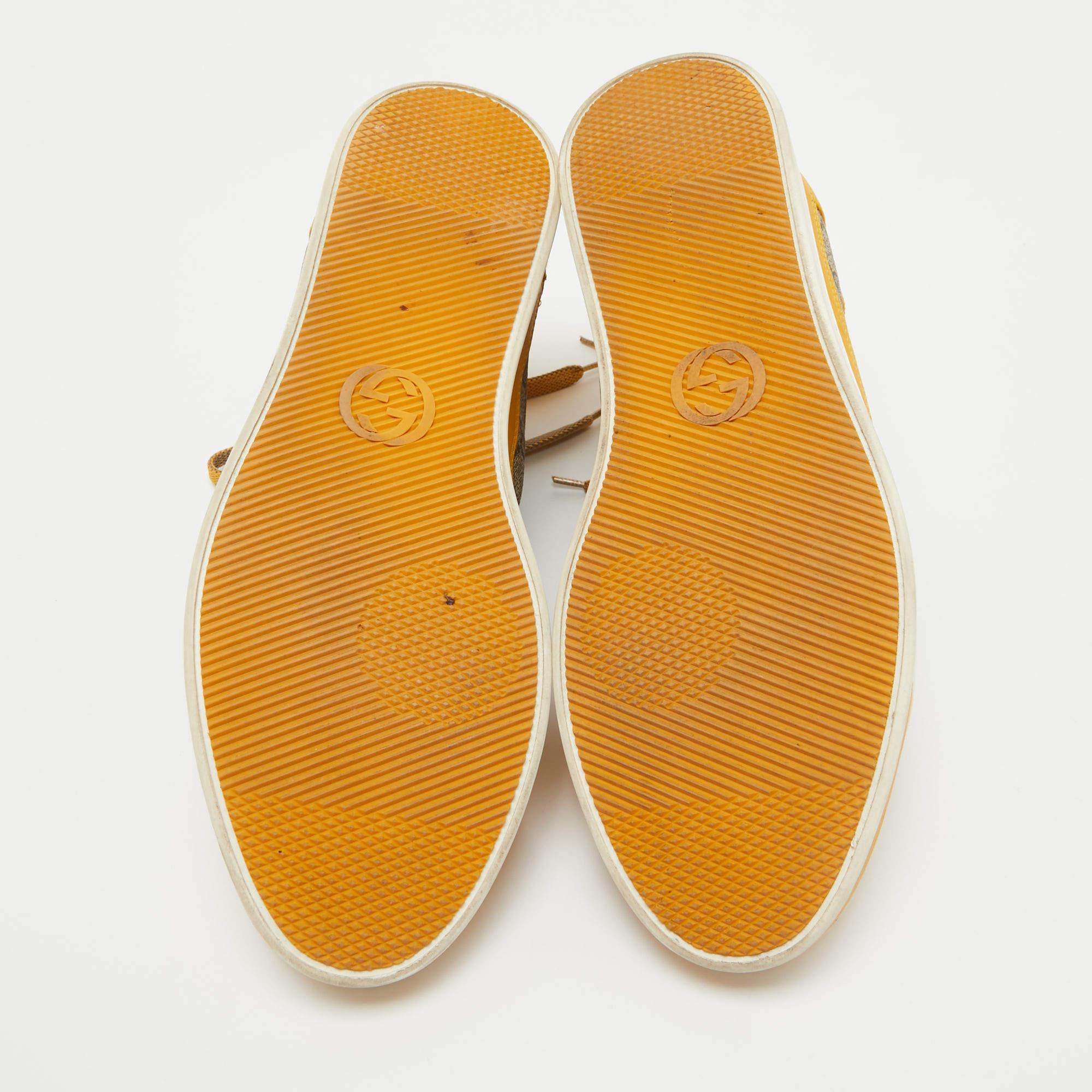 Gucci Beige/Amarillo GG Supreme Zapatillas altas de lona y piel talla 44 1