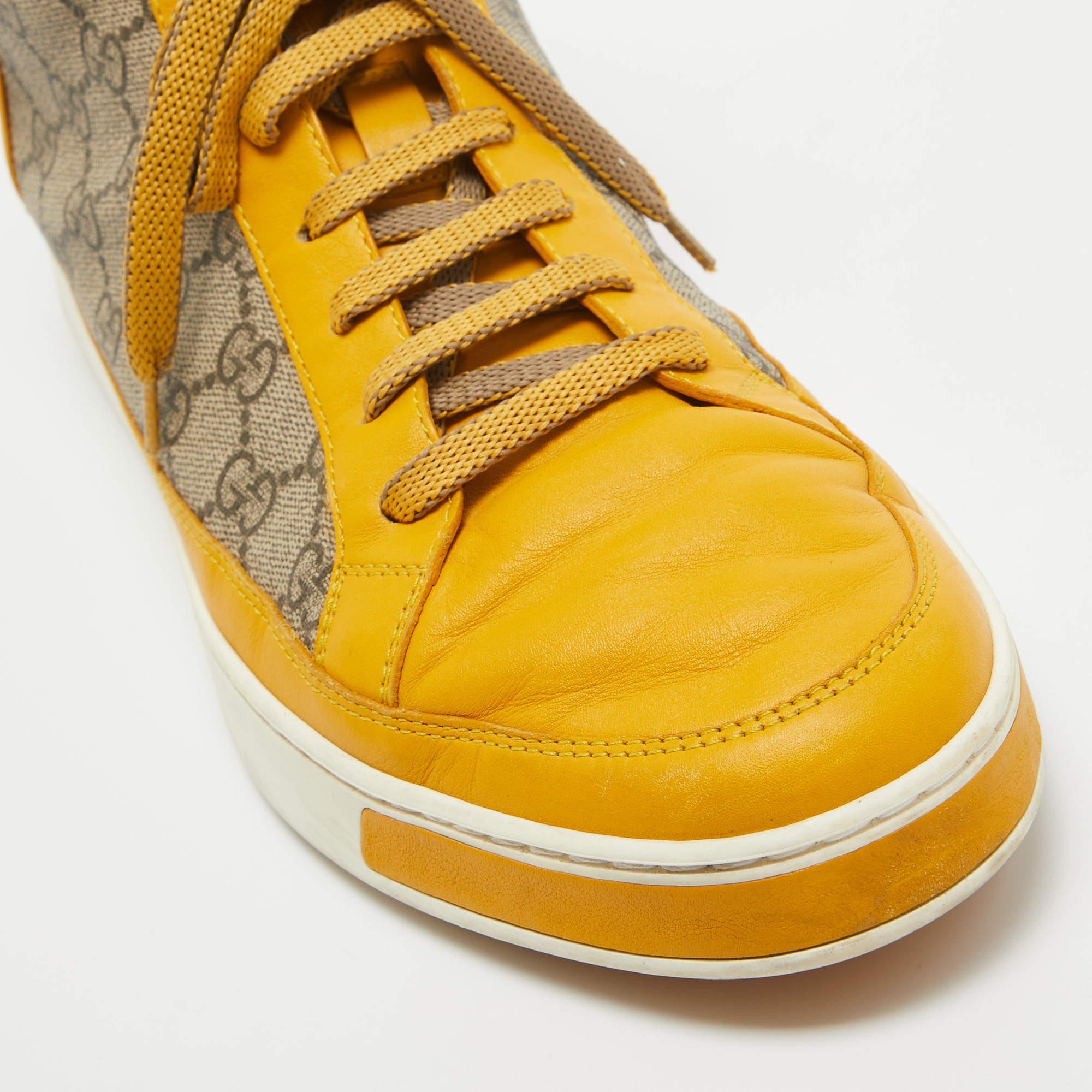 Gucci Beige/Amarillo GG Supreme Zapatillas altas de lona y piel talla 44 2