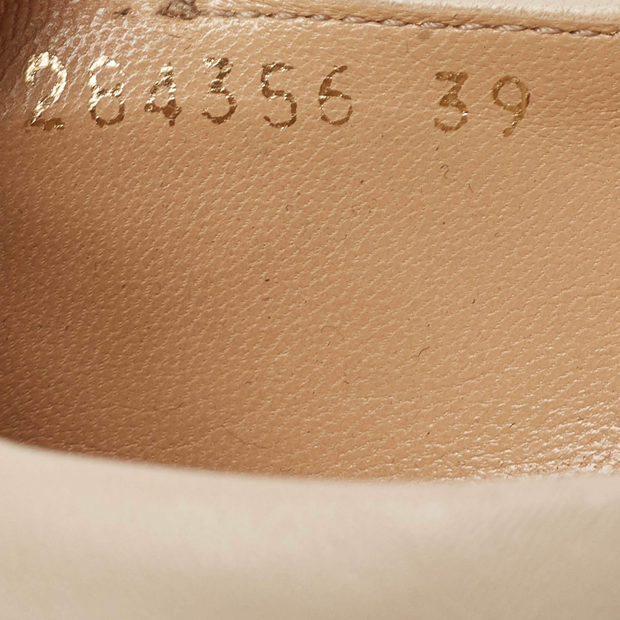 Gucci Beige/Yellow Patent And Leather Cork Wedge Pumps Size 39 For Sale 4