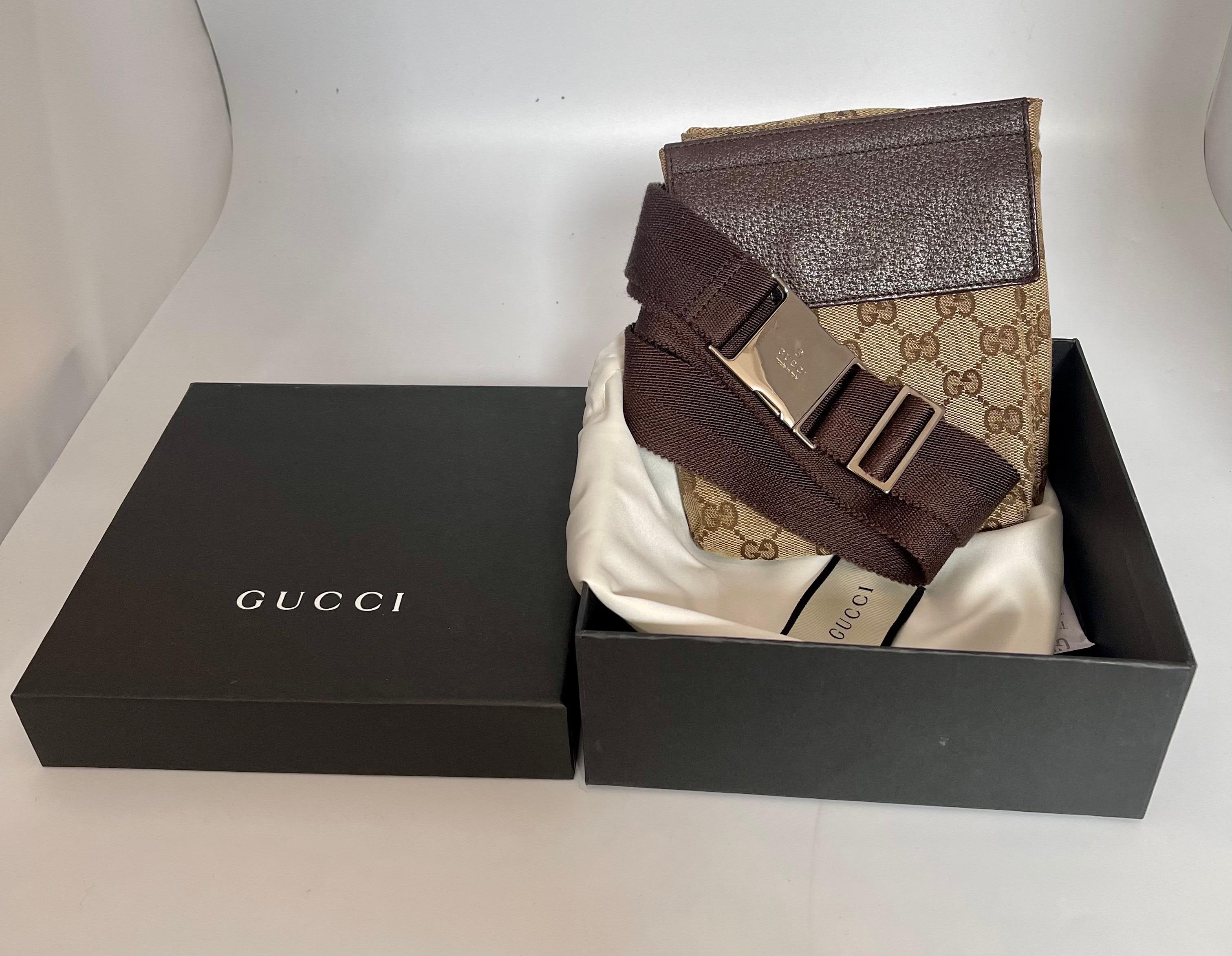 Gucci Belt Monogram Web Double Pocket Brown GG Supreme Canvas Cross Body Belt  Bag
GUCCI WAIST BELT BAG BEIGE EBONY GG FABRIC WITH CHOCOLATE LEATHER TRIM
Condition Quality: Very nice
Color: Brown
Height: 6.2500
Length: 10.7500
Material: