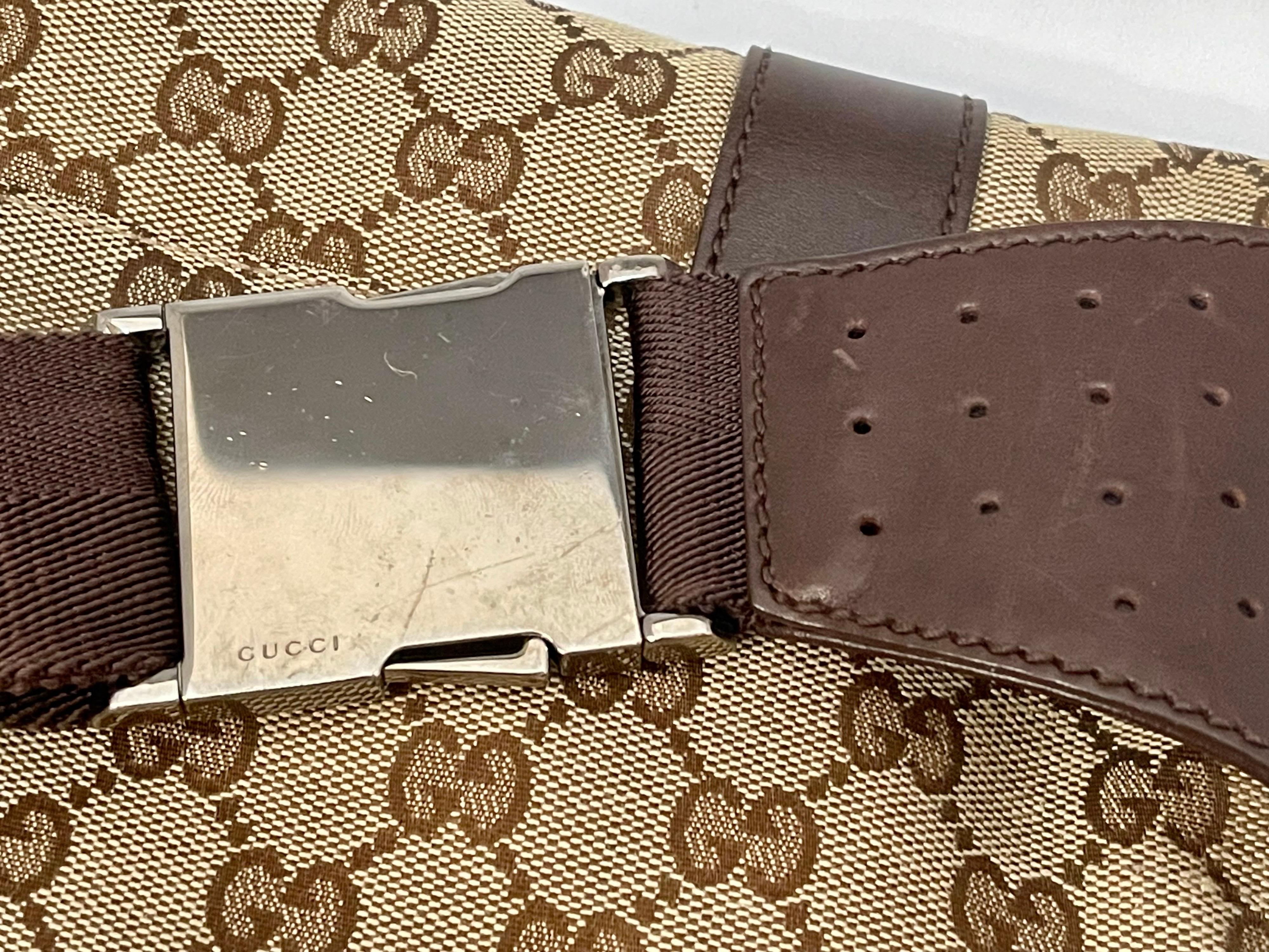 Gucci Belt Monogram Web Double Pocket Brown GG Supreme Canvas Cross Body Bag In Excellent Condition For Sale In New York, NY