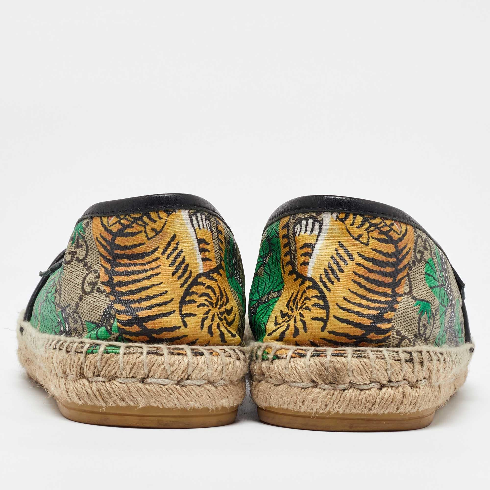 Men's Gucci Bengal Tiger Print Supreme Canvas Leather Pilar Espadrille Loafers 40.5 For Sale