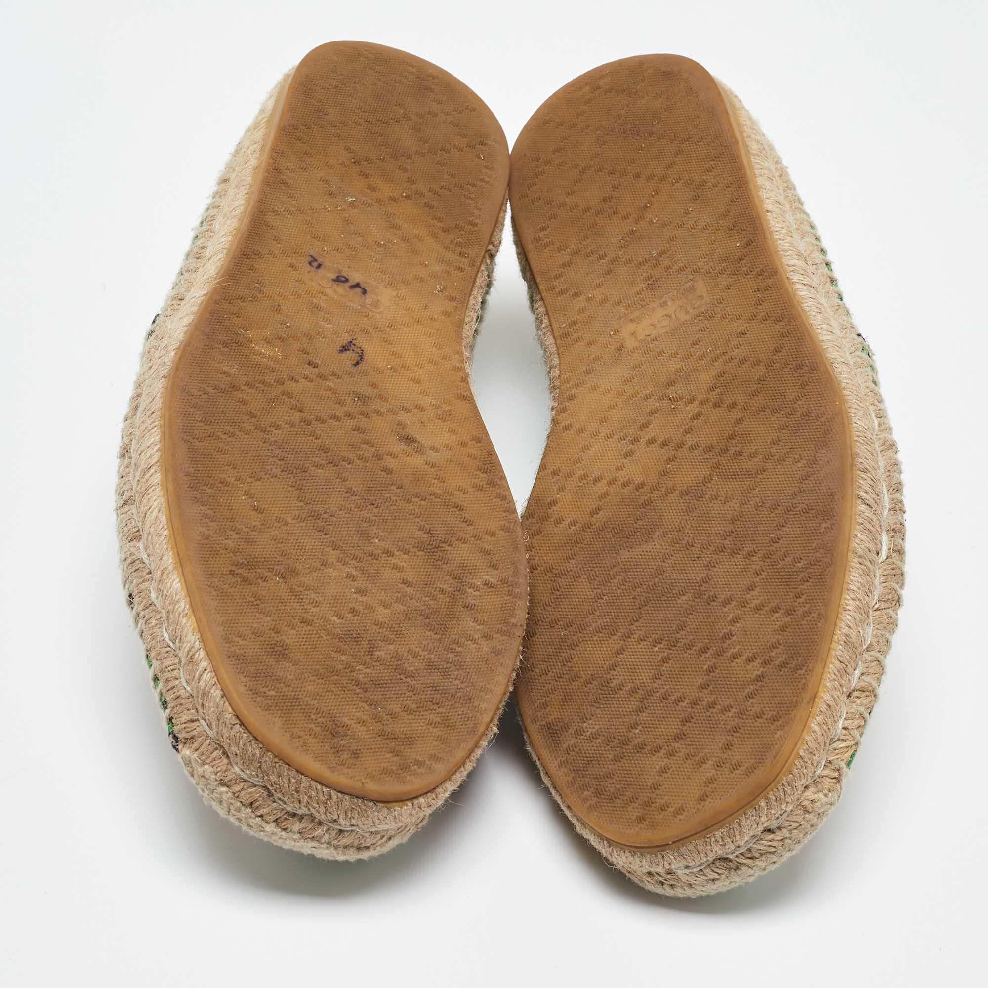Gucci Bengal Tiger Print Supreme Canvas Leather Pilar Espadrille Loafers 40.5 For Sale 1