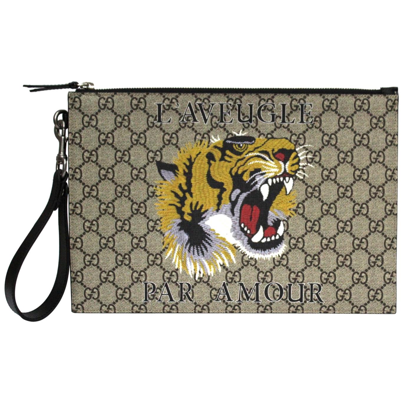 Gucci Bestiary pouch with tiger