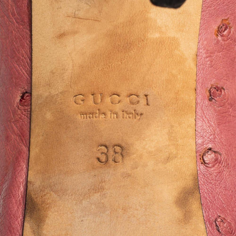 Gucci Betty Ostrich Leather Peep Toe Platform Pumps Size 38 In Good Condition For Sale In Dubai, Al Qouz 2