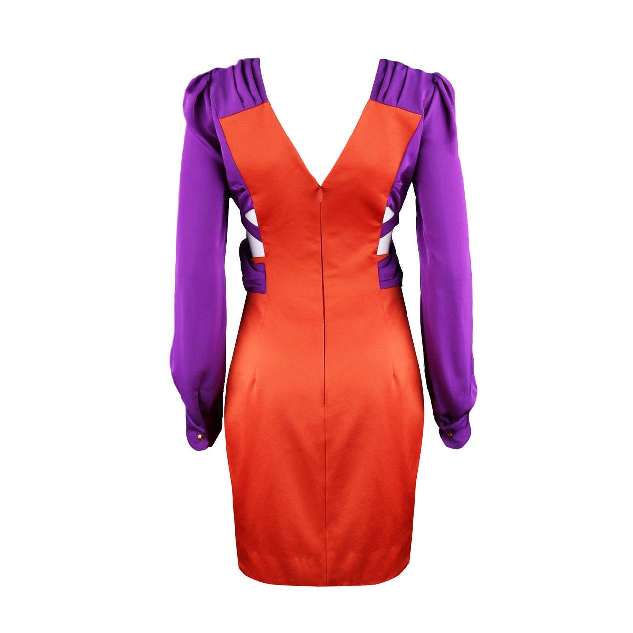 Gucci purple orange colour block cut out dress from spring / summer 2011.
This Iconic dress was worn by Lara Stone, Jennifer Lawrence and numerous celebrities, featured on cover magazines such as Vogue, Marie Clair, Harpers Bazaar.
Original size :