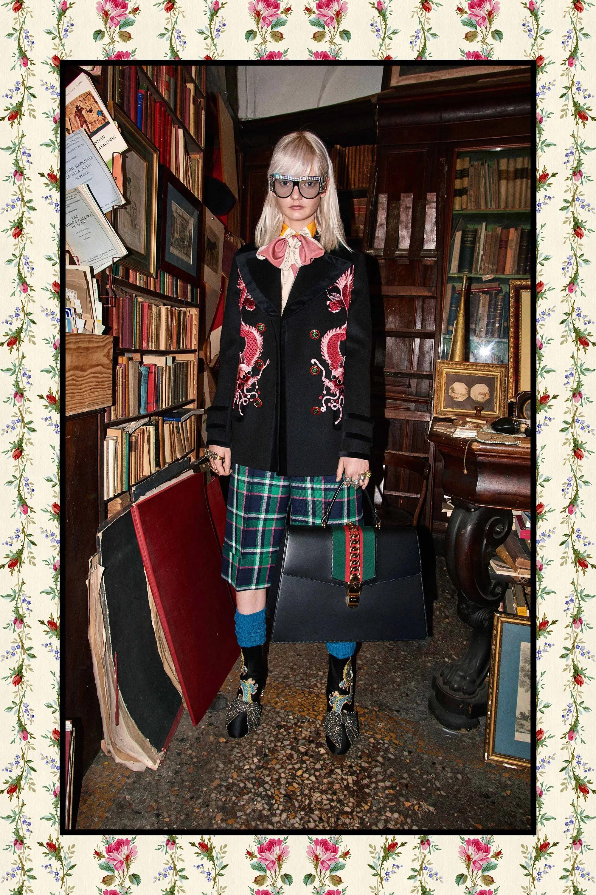 GUCCI black 2017 CANDY EMBROIDERED DRAGON SATIN Ankle Boots Shoes 37 6