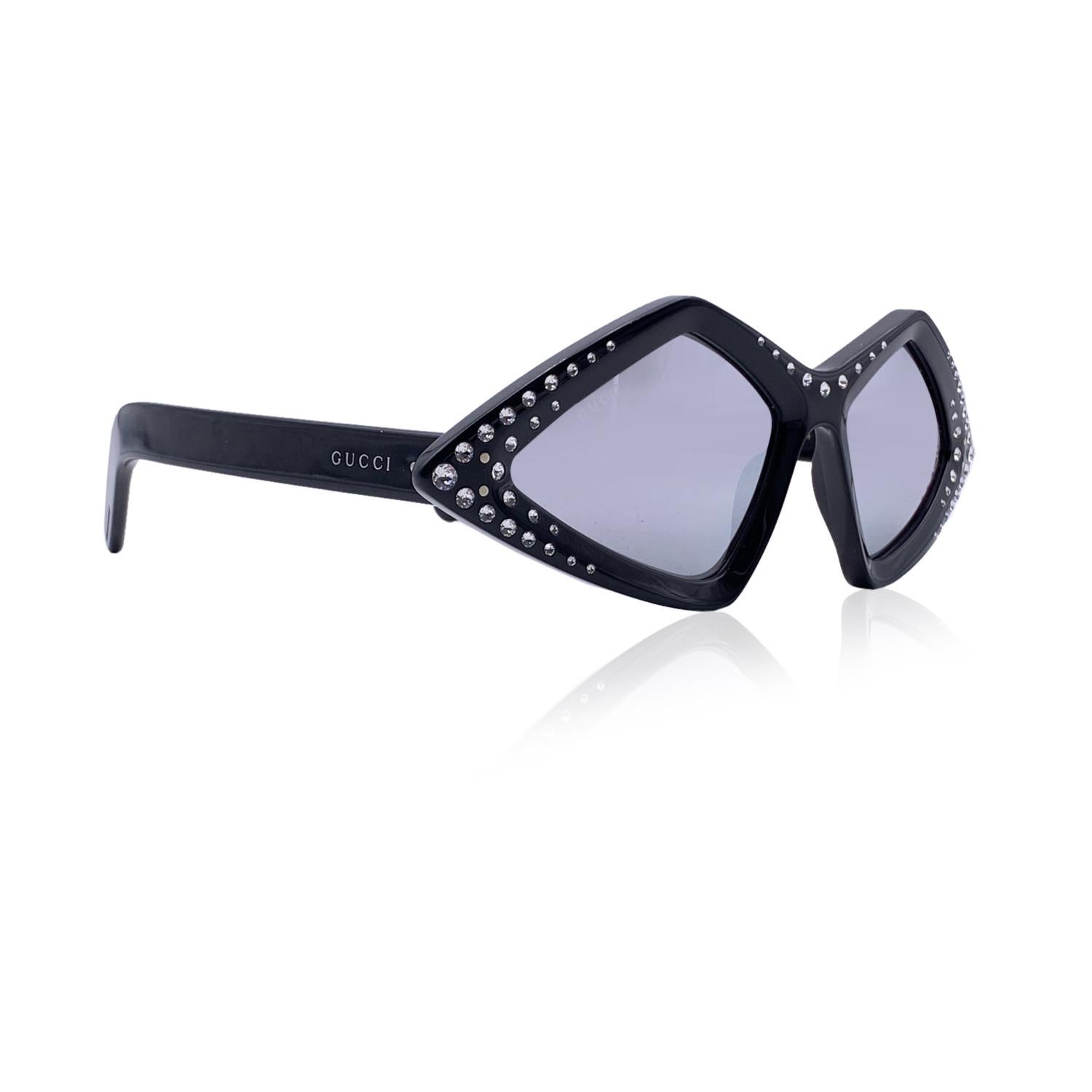 black-acetate sunglasses with signature silver-tone detail