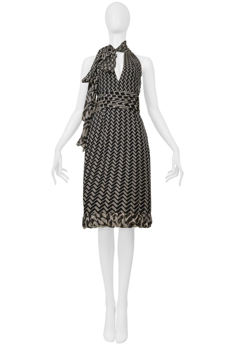 grey chevron dress Gucci Black And Print Scarf C. 2010 For Sale at 1stDibs length:long-sleeve