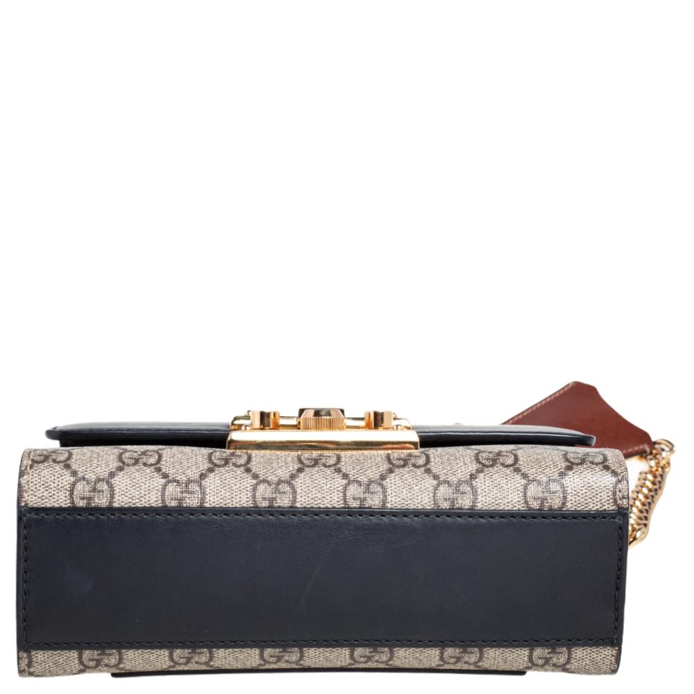 Gucci Schwarz/Beige GG Supreme Umhängetasche aus Segeltuch und Leder mit Vorhängeschloss Damen