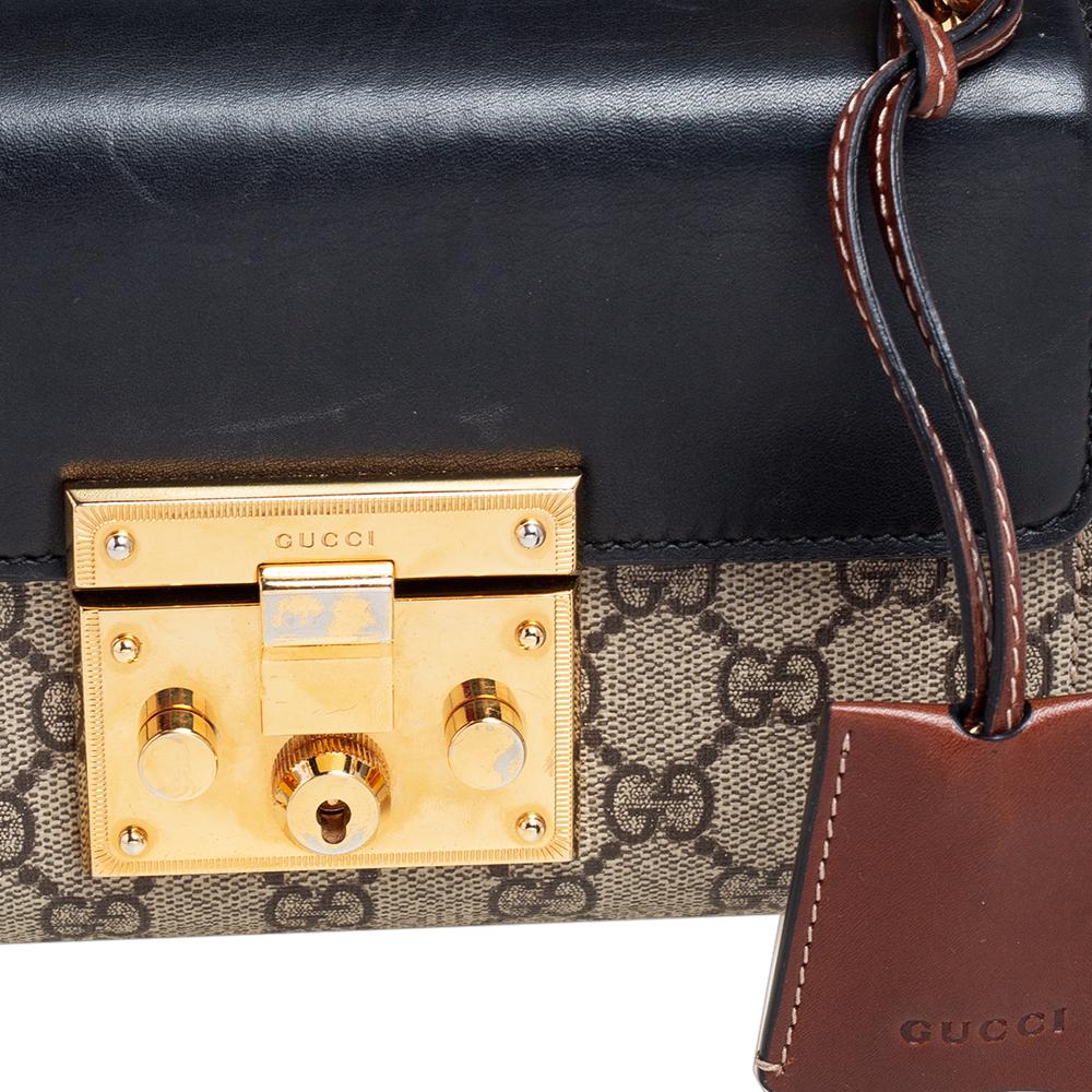 Gucci Schwarz/Beige GG Supreme Umhängetasche aus Segeltuch und Leder mit Vorhängeschloss 3