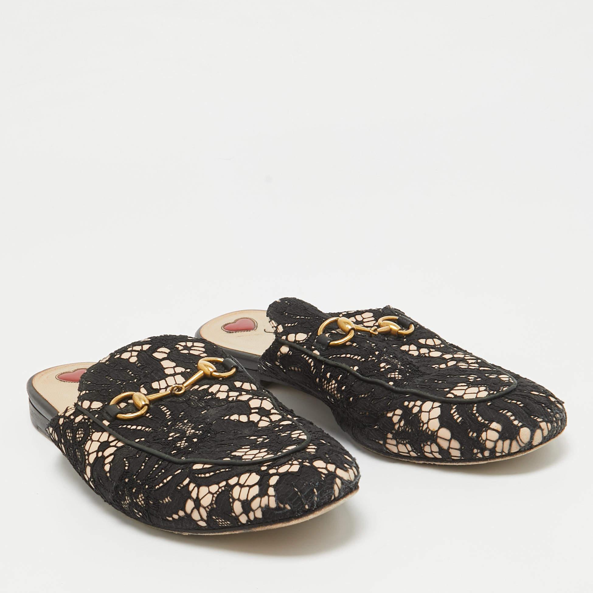 Women's Gucci Black/Beige Lace and Leather Princetown Flat Mules Size 39.5 For Sale