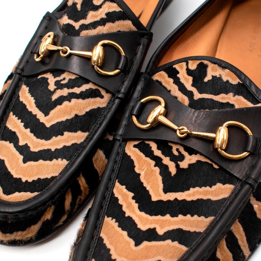 Men's Gucci Black & Beige Tiger Print Horsebit Loafer