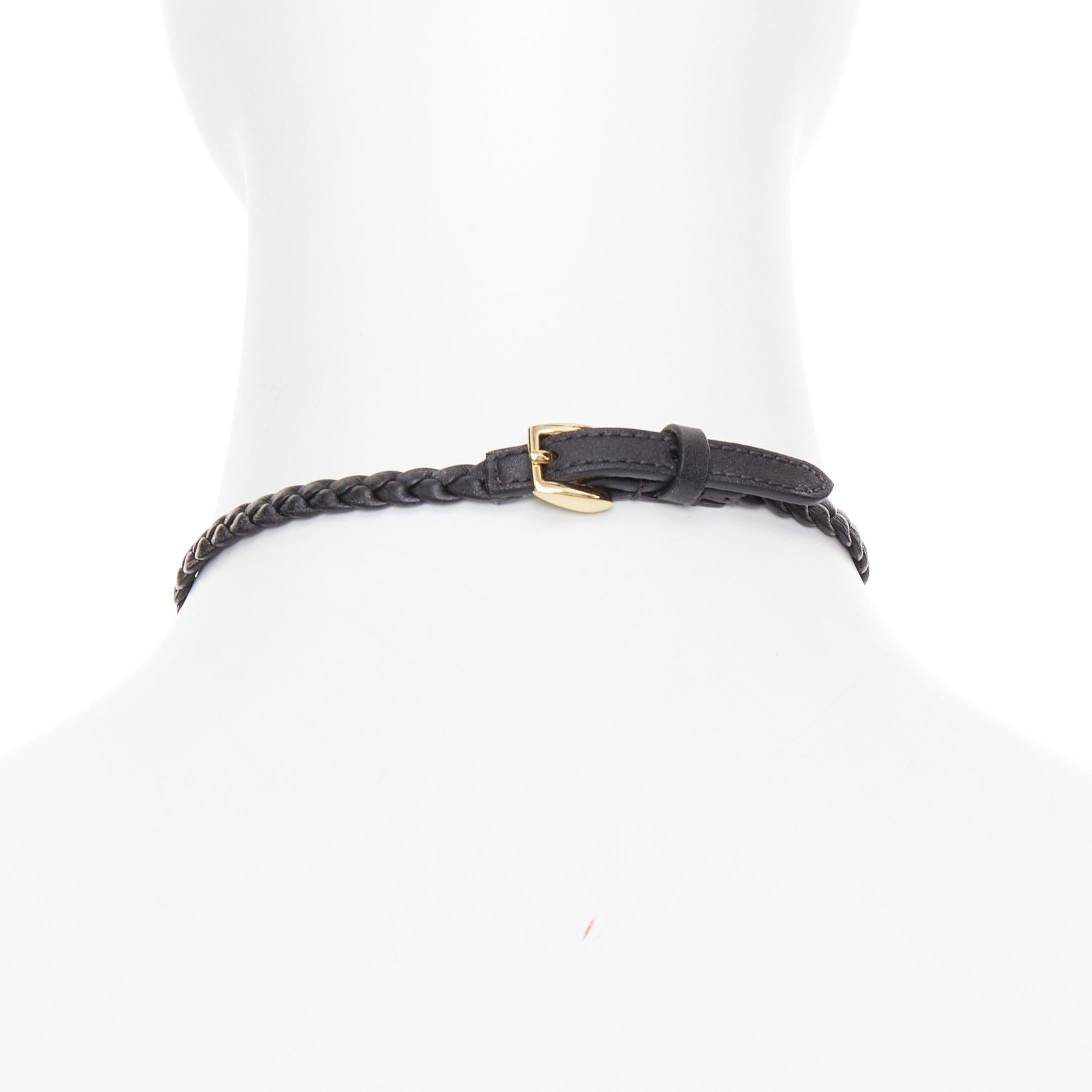 GUCCI schwarzes geflochtenes Kalbsleder, goldfarbenes Logo-Collier 1