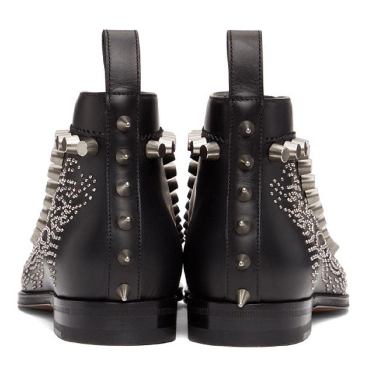Women's Gucci Black Brogue Detail Boots IT 39 For Sale