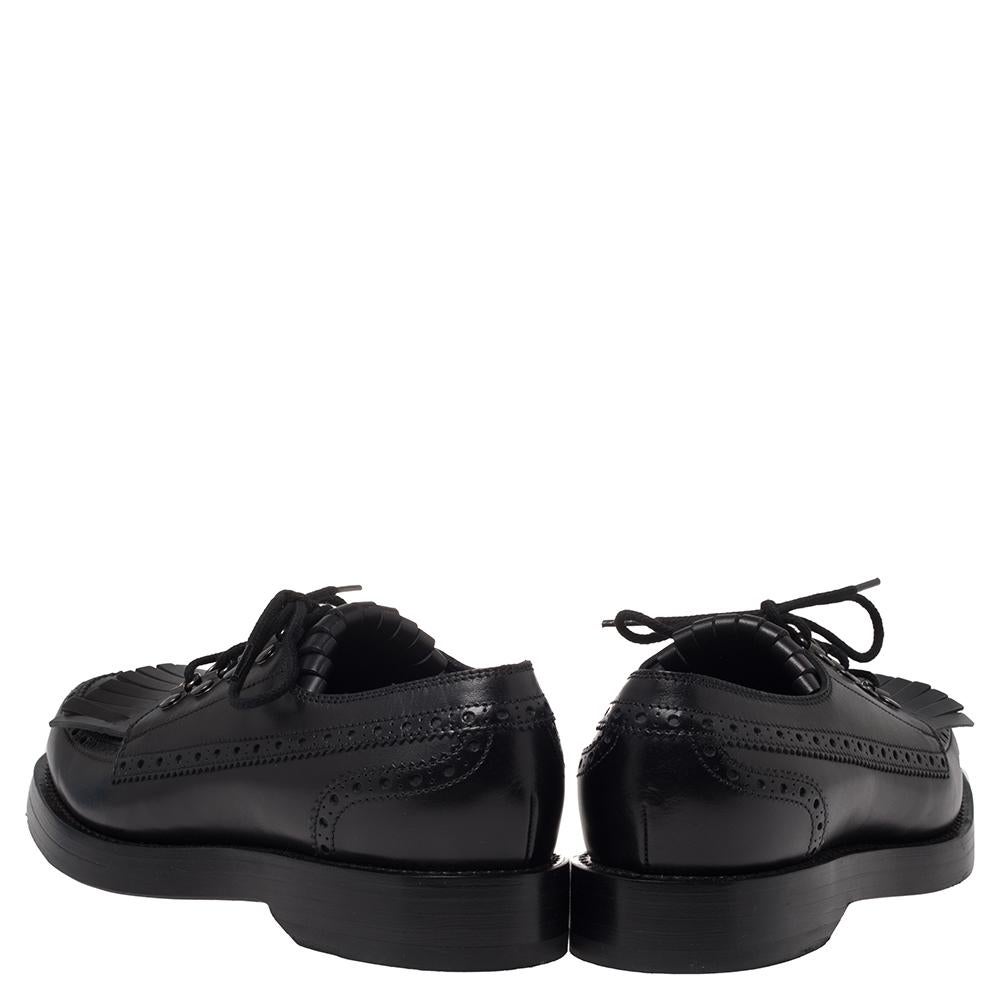 Gucci Brogue Negro Cuero Flecos Encaje Derby Talla 41 en Bueno Estado en Dubai, Al Qouz 2