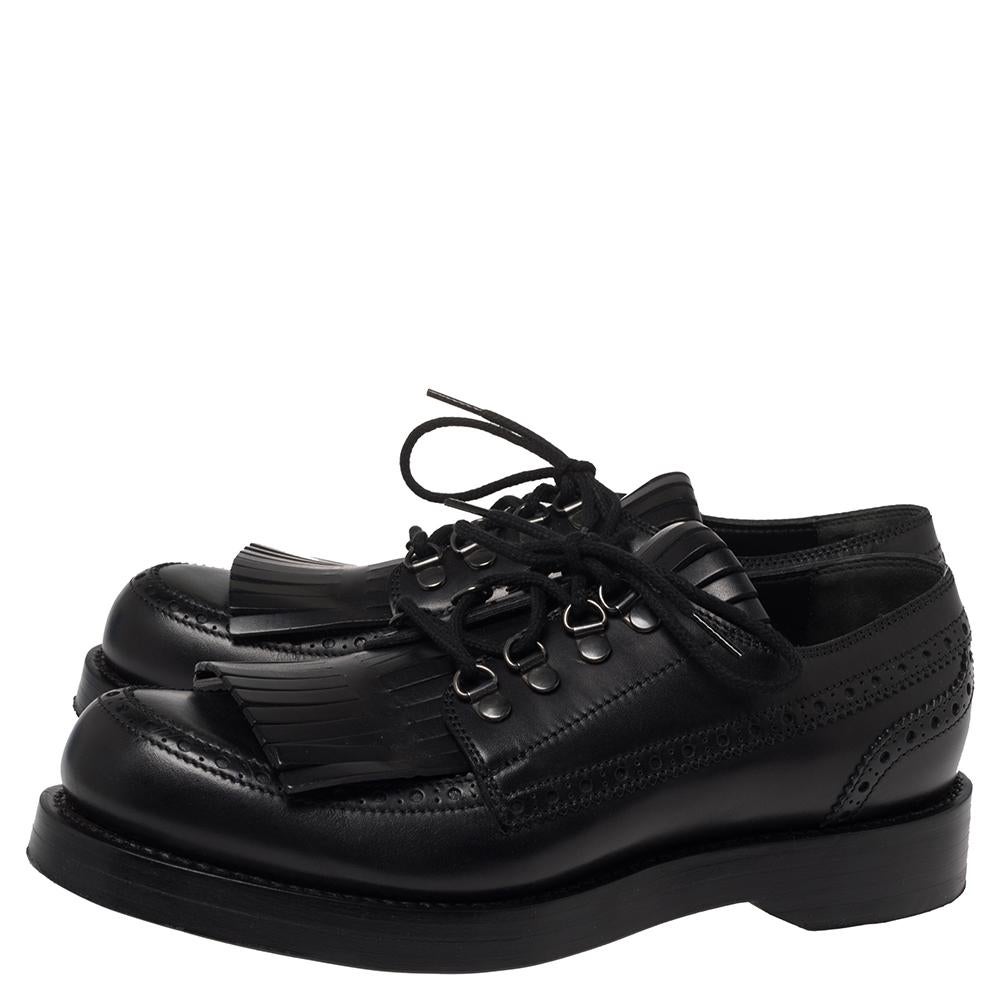 Gucci Black Brogue Leather Fringe Lace Up Derby Size 41 2