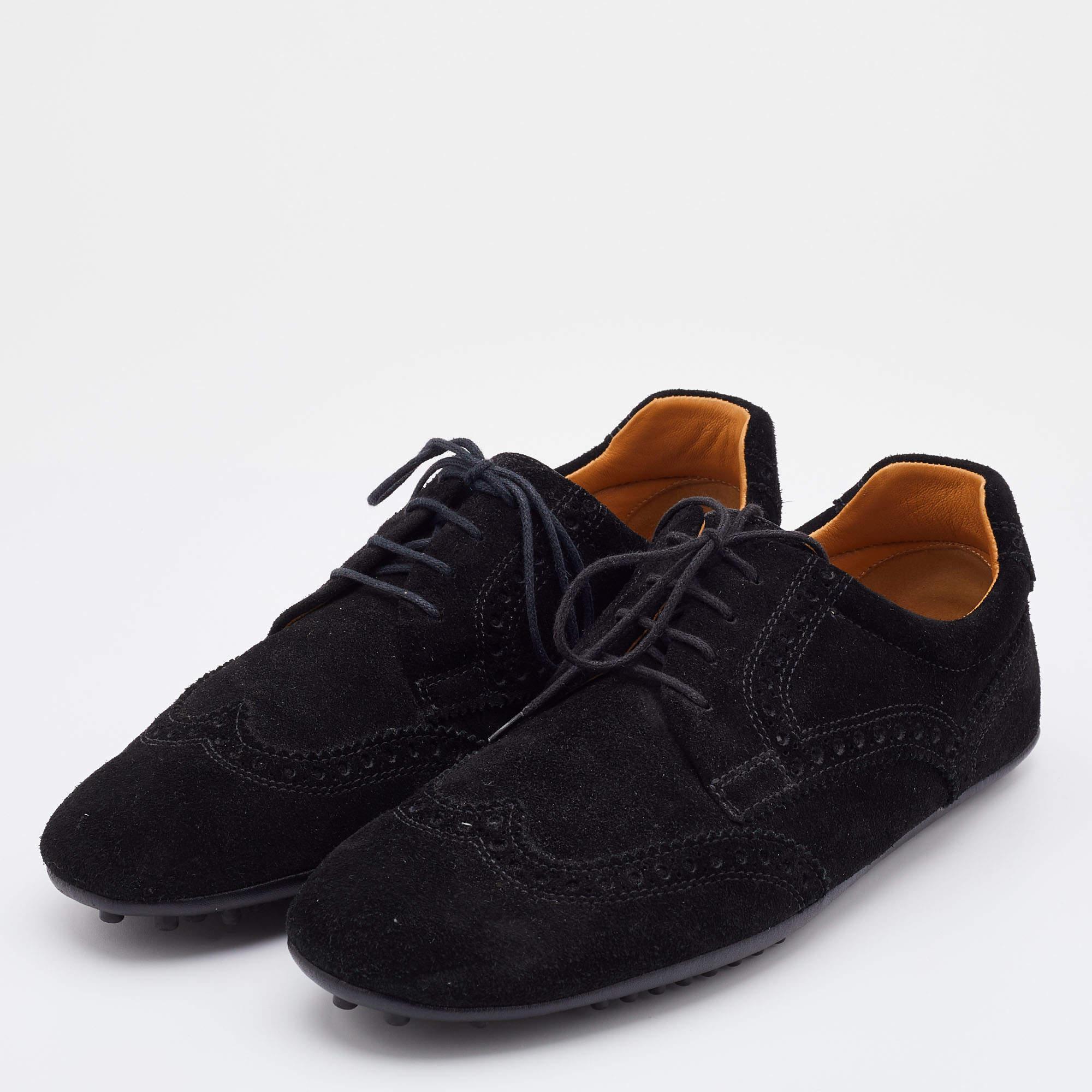 Gucci Black Brogue Suede Derby Lace Up Loafers Size 41 In Good Condition For Sale In Dubai, Al Qouz 2