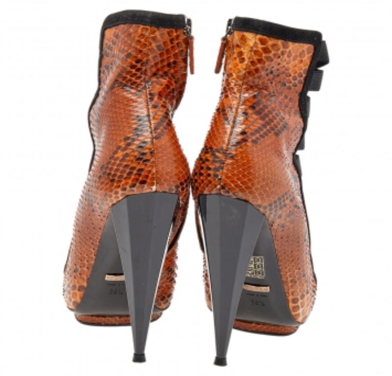 Gucci Bottes en cuir et daim python noir/brun Taille 38.5 1