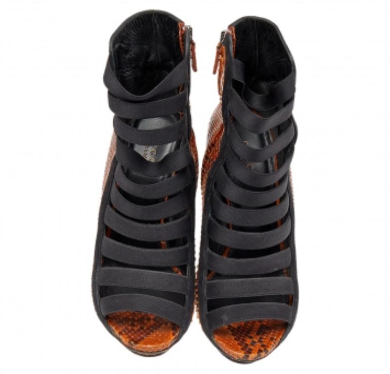 Gucci Bottes en cuir et daim python noir/brun Taille 38.5 2