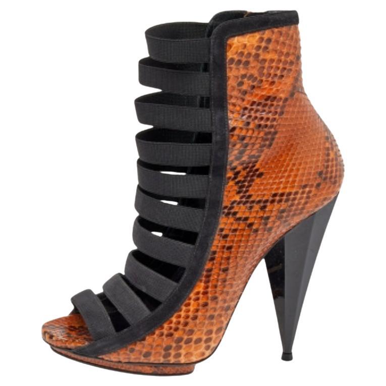 Gucci Stivali in pelle pitonata e camoscio nero/marrone misura 38,5