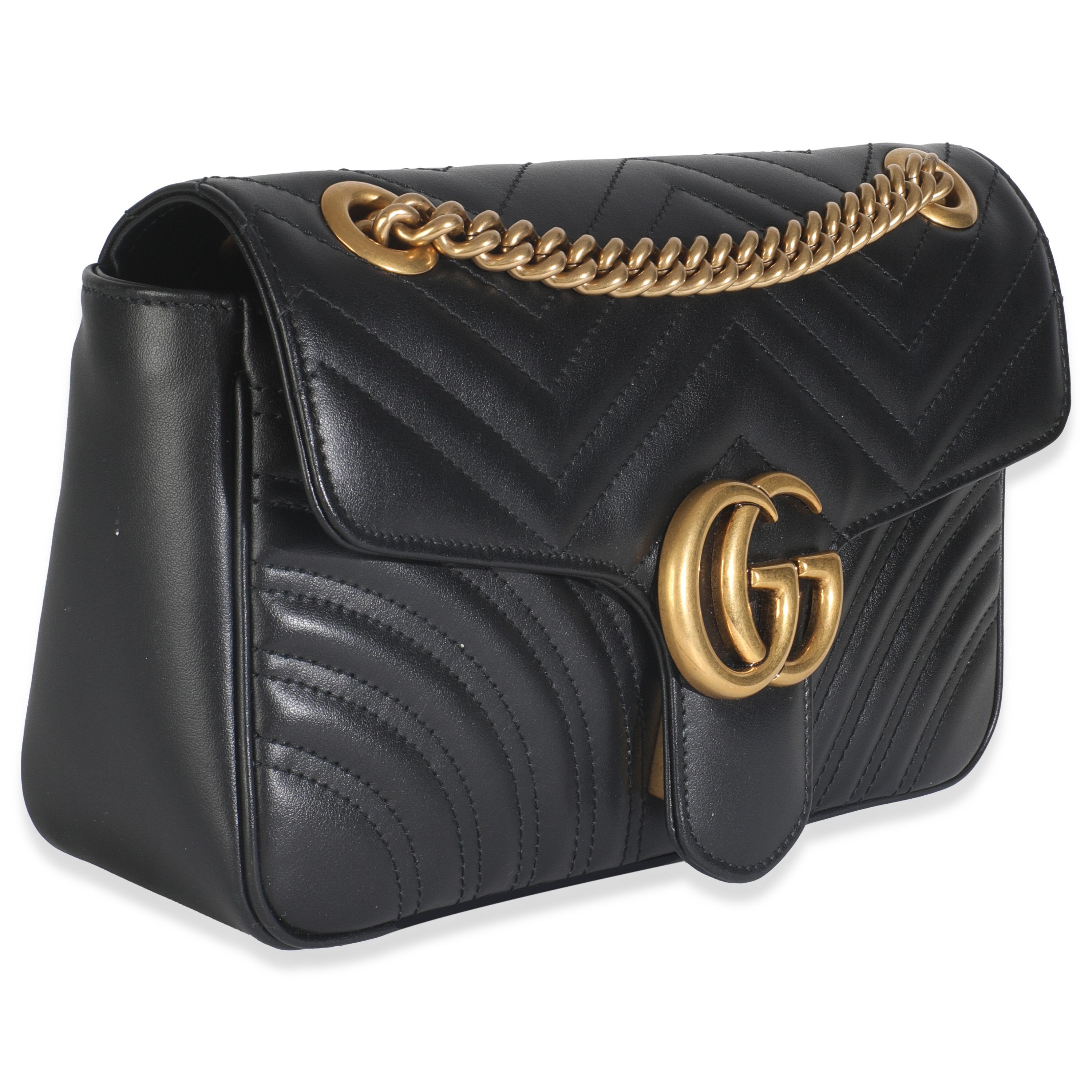 Noir Gucci Black Calfskin Matelasse Medium GG Marmont Shoulder Bag en vente