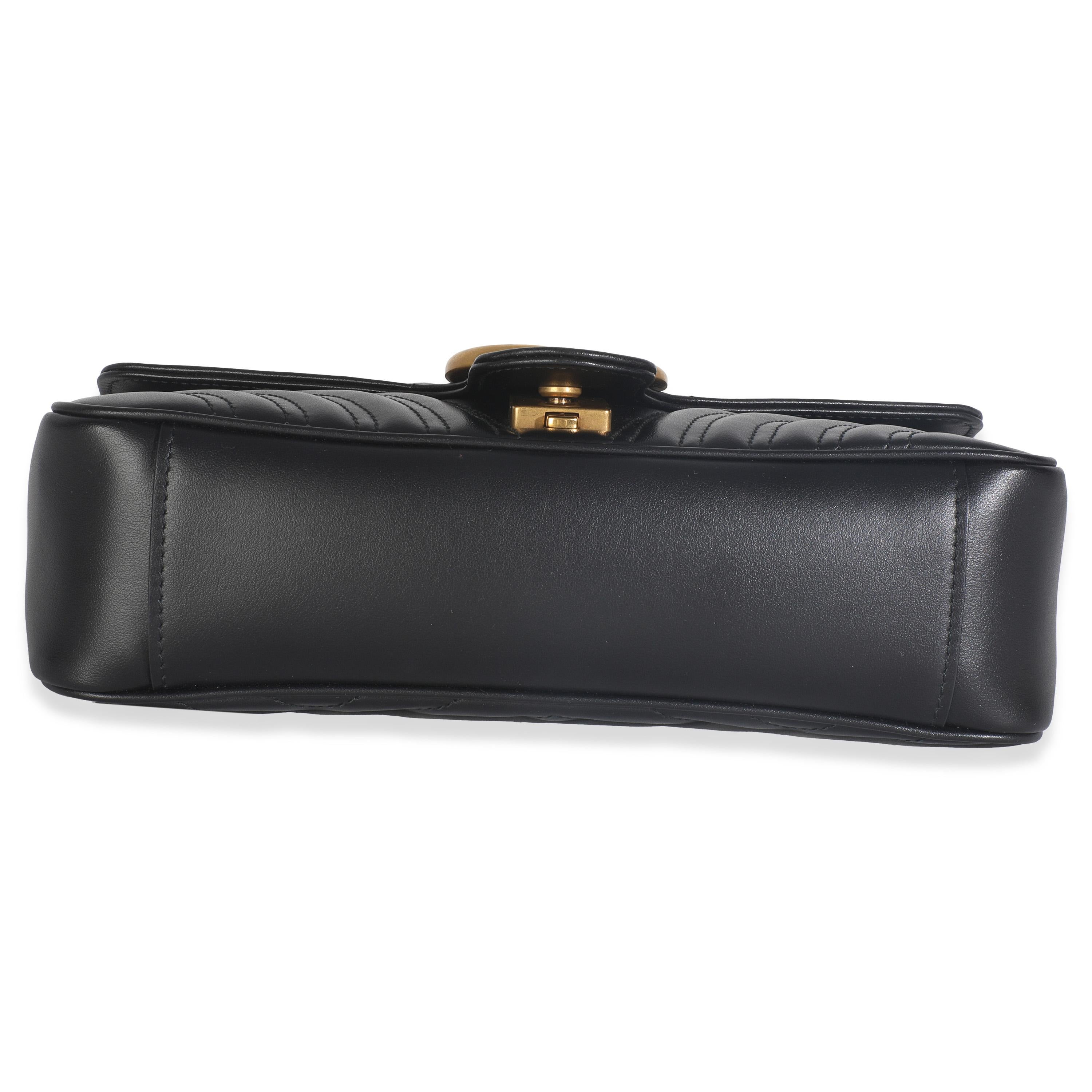 Gucci Black Calfskin Matelasse Medium GG Marmont Shoulder Bag en vente 3