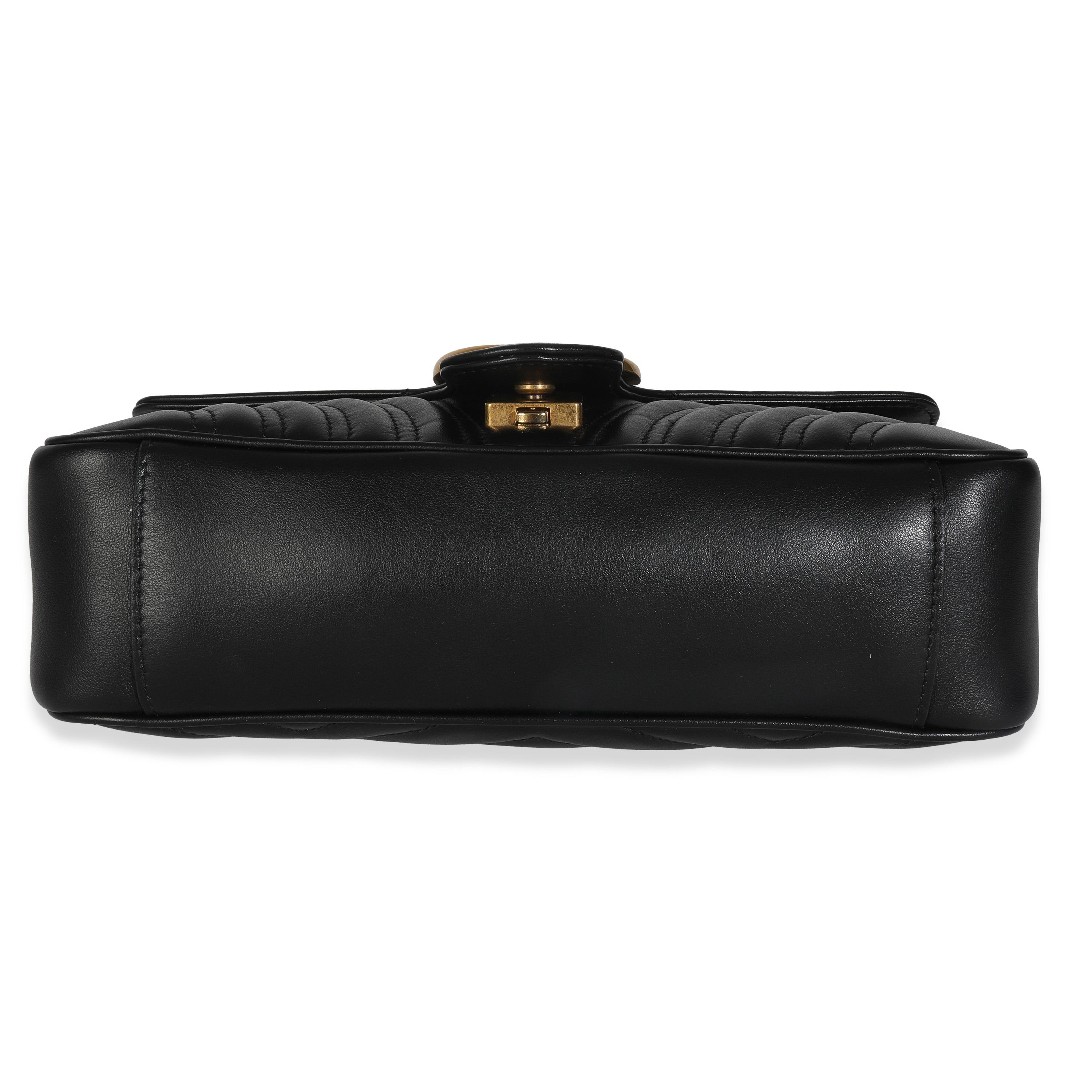 Gucci Schwarzes Kalbsleder Matelasse Medium GG Marmont Umhängetasche im Angebot 4