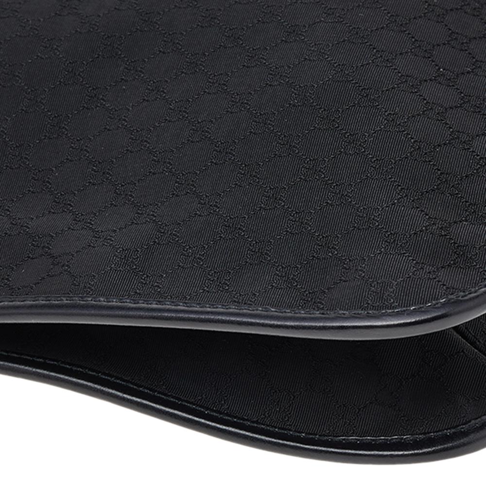 Gucci Borsa a tracolla Guccissima in tela e pelle nera 1