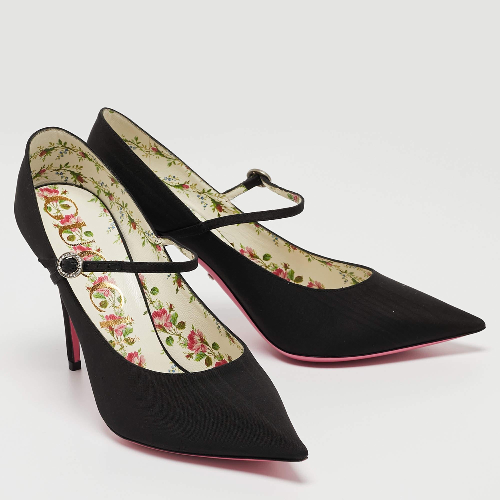 Women's Gucci Black Canvas Virginia Mary Jane Pumps Size 40