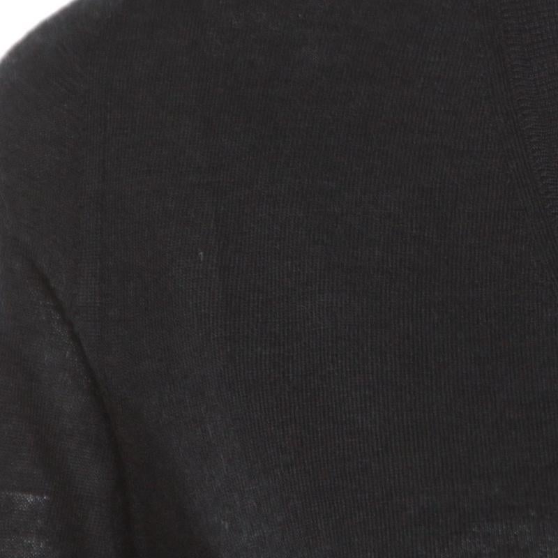 Gucci Black Cashmere Silk Knit V Neck Sweater S In Good Condition In Dubai, Al Qouz 2