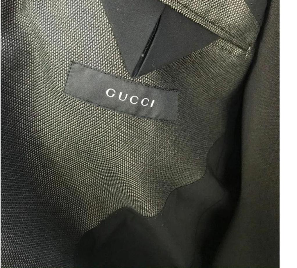 Chaqueta blazer clásica negra Gucci para hombre IT 60 - US 50 de Celebrity Closet en Excelente estado para la venta en Montgomery, TX