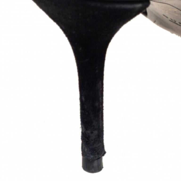 Gucci - Escarpins Noah D'Orsay en satin et daim ornés de cristaux noirs, taille 39 en vente 4