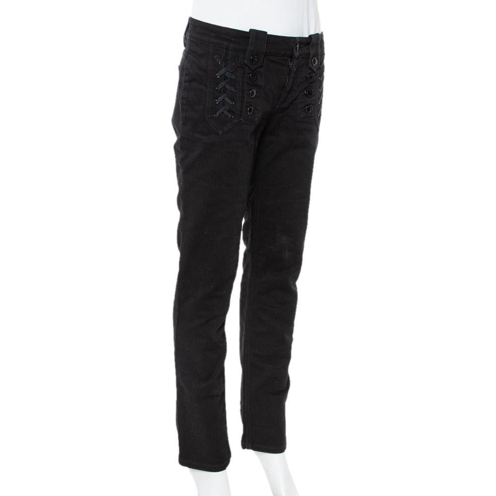 Gucci Schwarze Denim-Jeans mit Schnürdetails, Slim Fit, Größe M im Zustand „Gut“ im Angebot in Dubai, Al Qouz 2