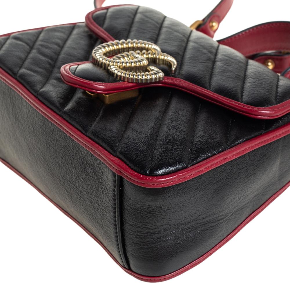 Gucci Black Diagonal Quilt Leather Mini GG Marmont Top Handle Bag In Excellent Condition In Dubai, Al Qouz 2