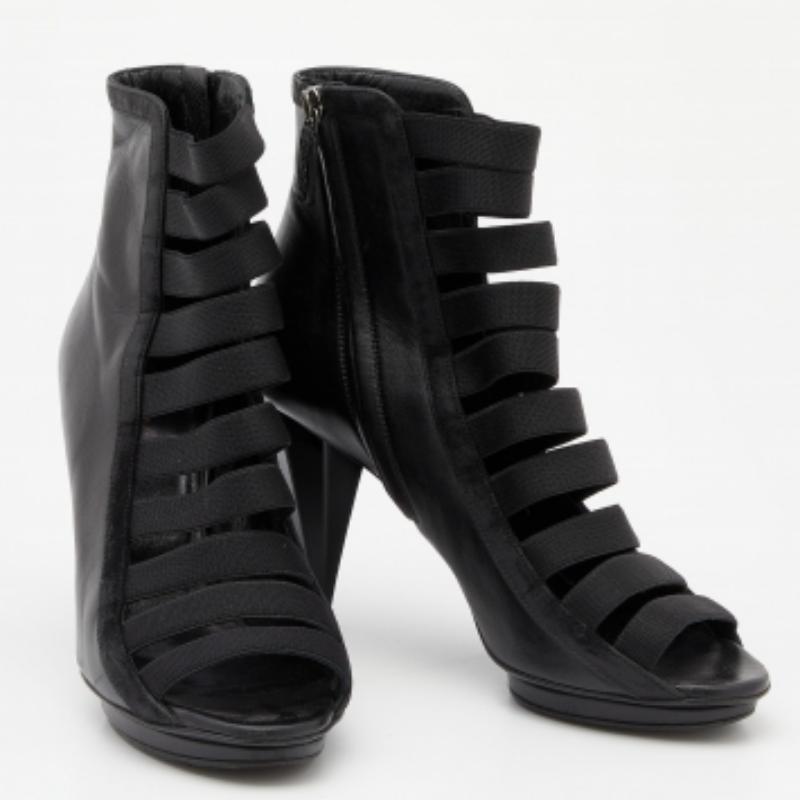 Gucci Botines gladiadores Isadora negros de elástico y piel talla 37 en Bueno estado para la venta en Dubai, Al Qouz 2