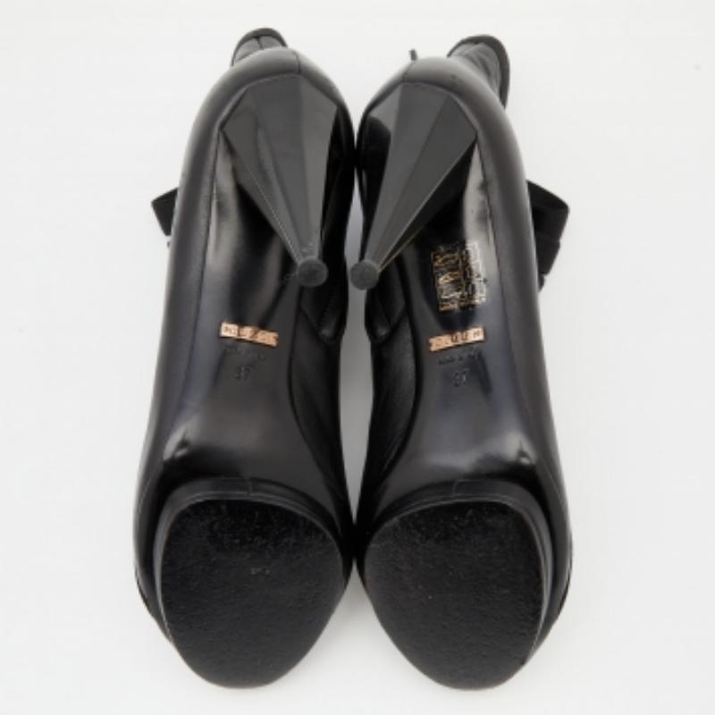 Gucci Botines gladiadores Isadora negros de elástico y piel talla 37 en venta 2