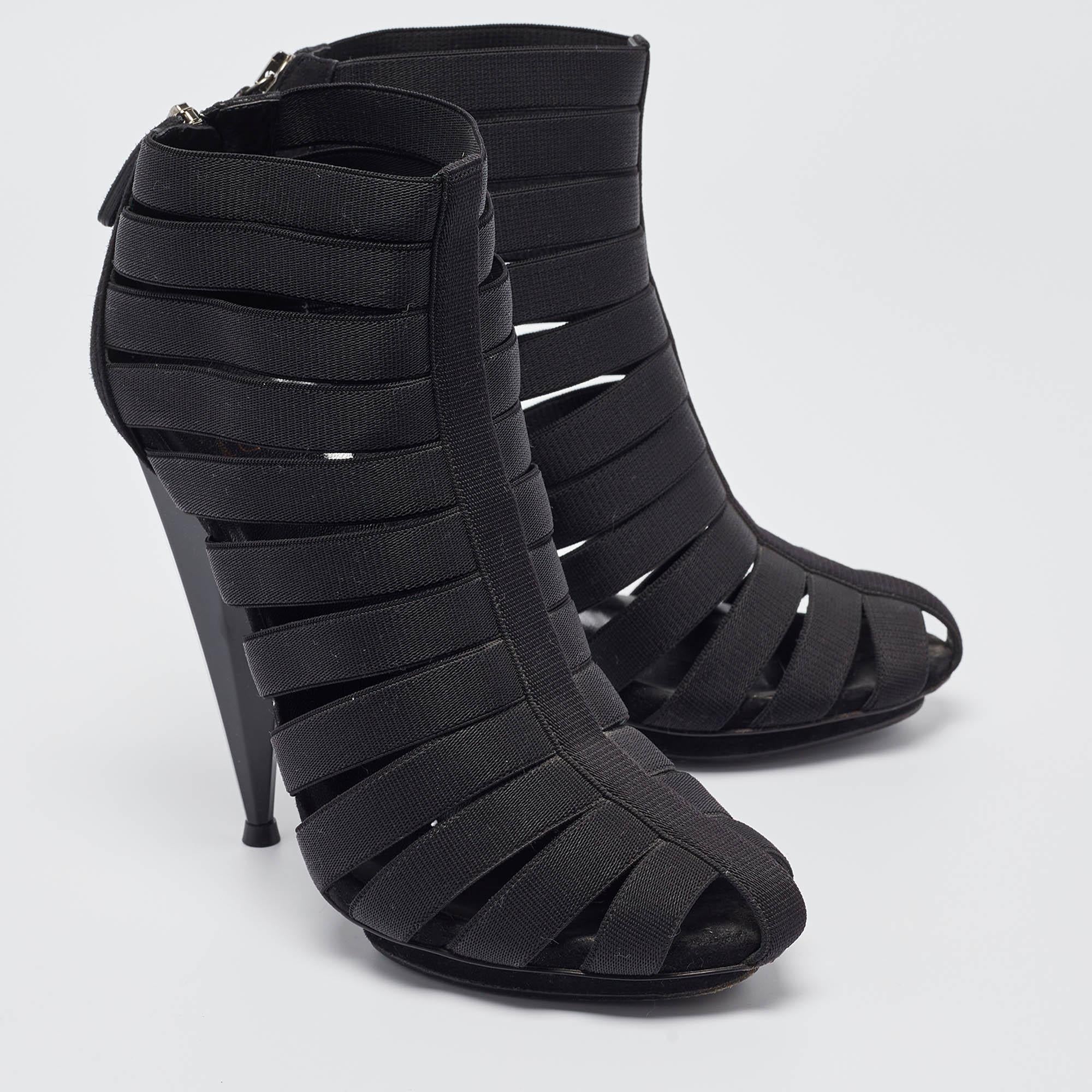 Gucci Black Elastic and Suede Isadora Gladiator Boots Size 36.5 Bon état - En vente à Dubai, Al Qouz 2
