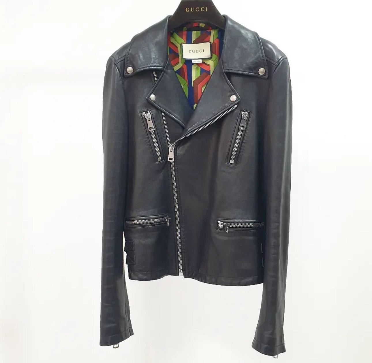 GUCCI Black Embroidered Crystal Tiger Bomber Leather Jacket In Good Condition For Sale In Krakow, PL