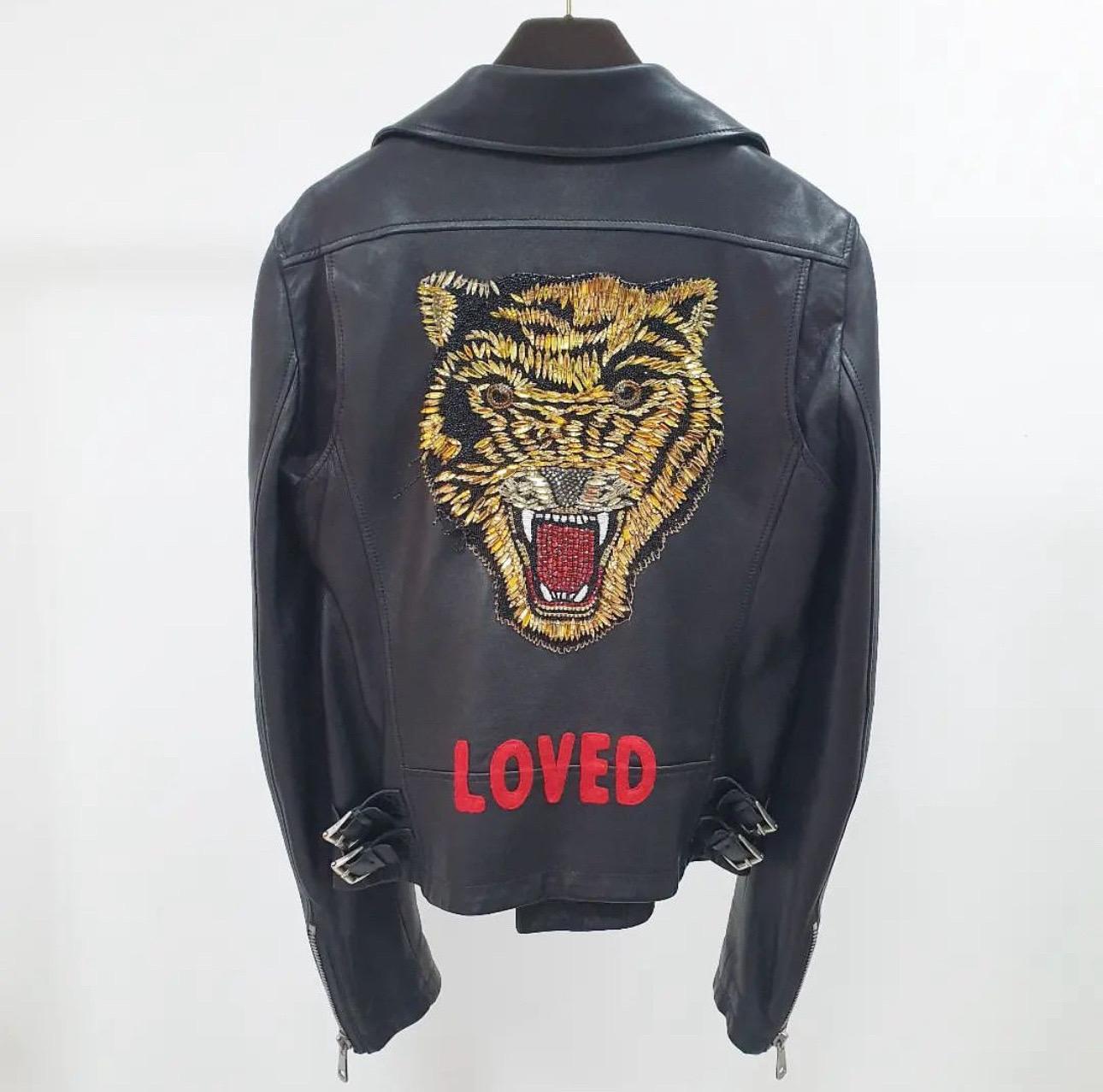 Women's GUCCI Black Embroidered Crystal Tiger Bomber Leather Jacket For Sale